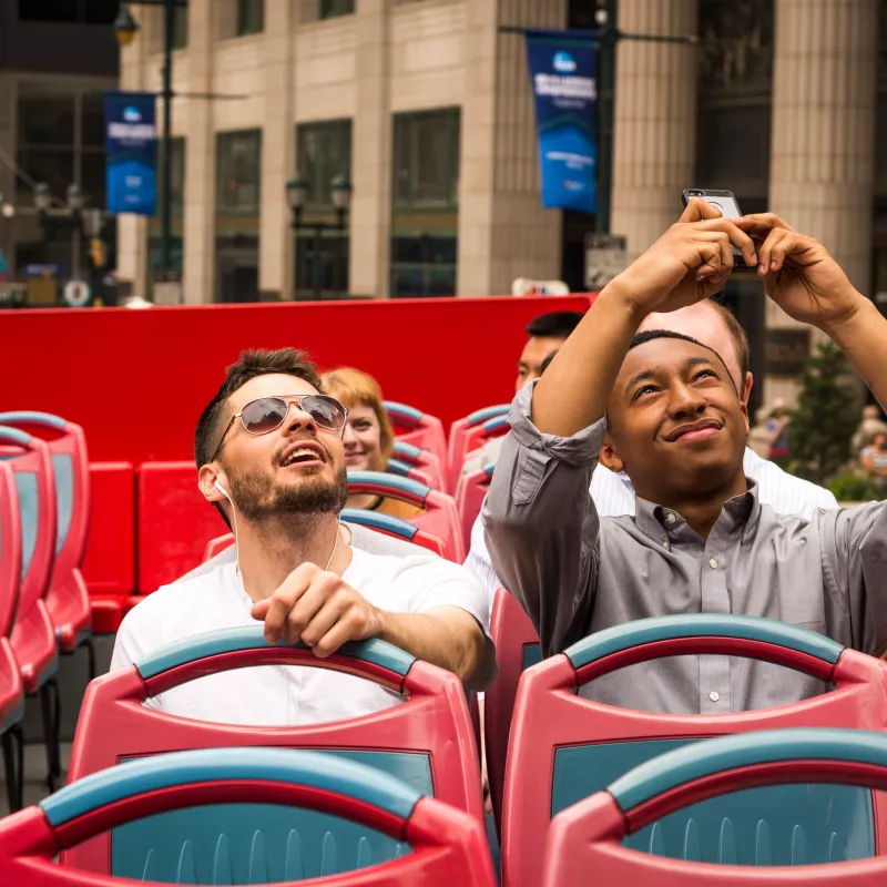 Philadelphia Sightseeing Tours people taking photos on a tour