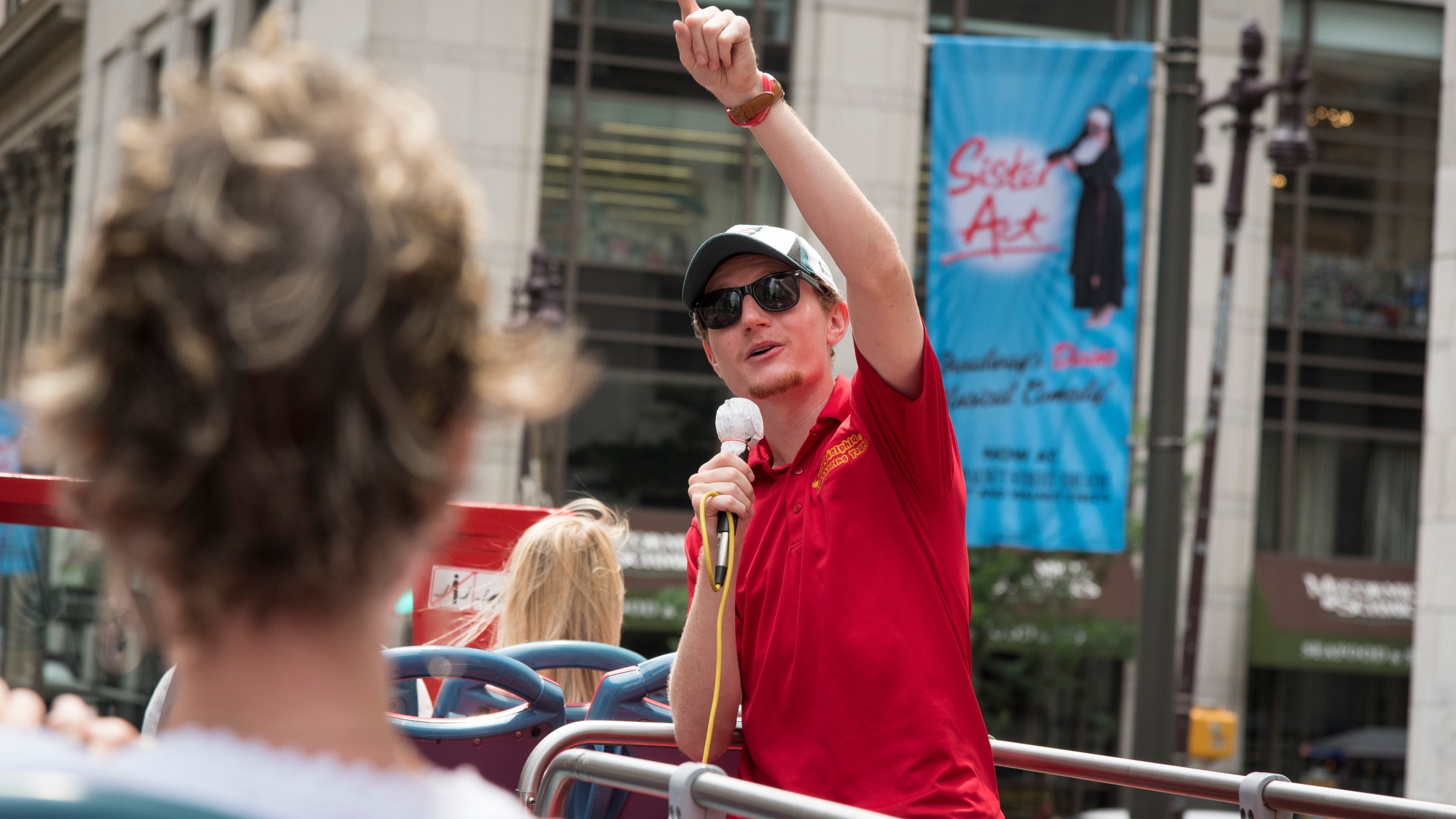 tour guide going over Philadelphia