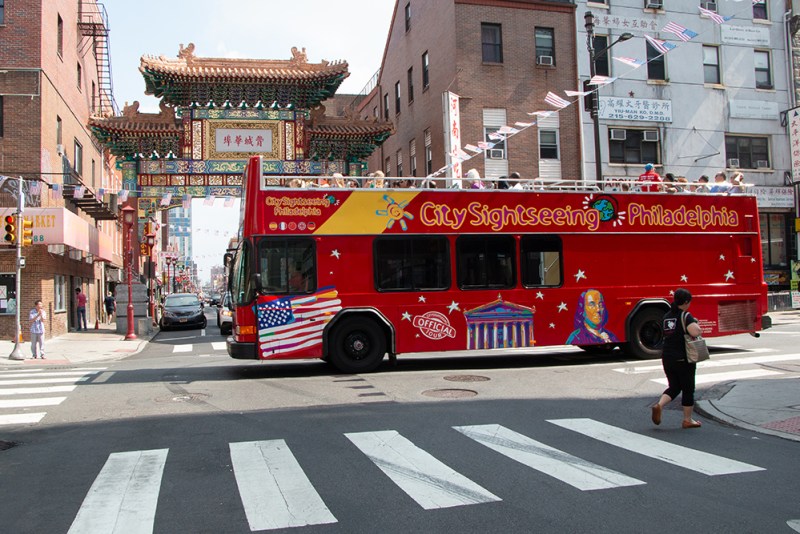 20190706-IMG_8140 a bus on a city street